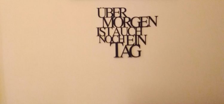 Schöne Wandsprüche und Schilder übermorgen ist auch noch ein tag - spruch räder design amazzon