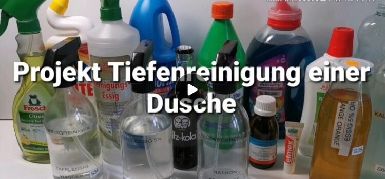 Tiefenreinigung einer Dusche putzen